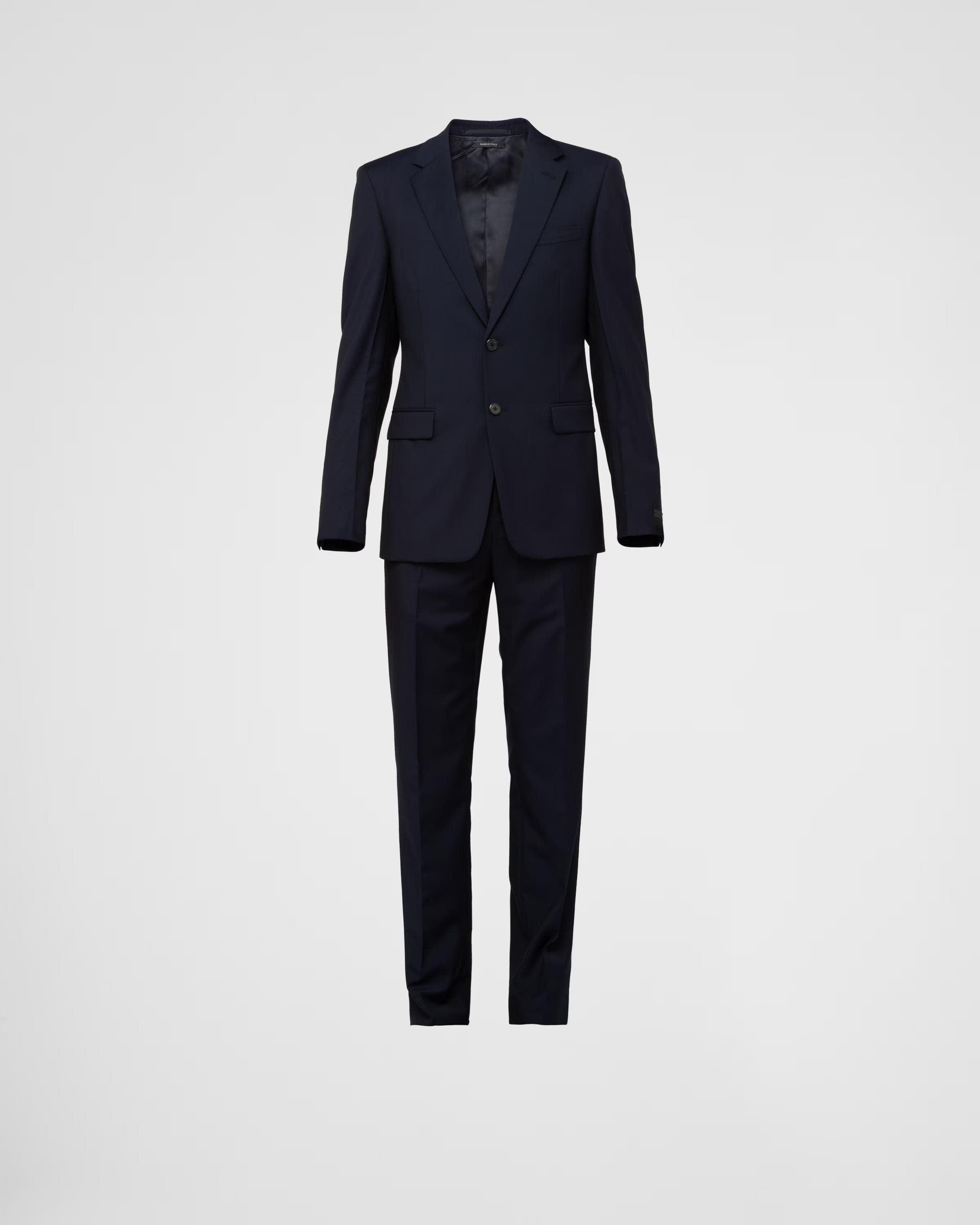 traje hecho a la medida para novio