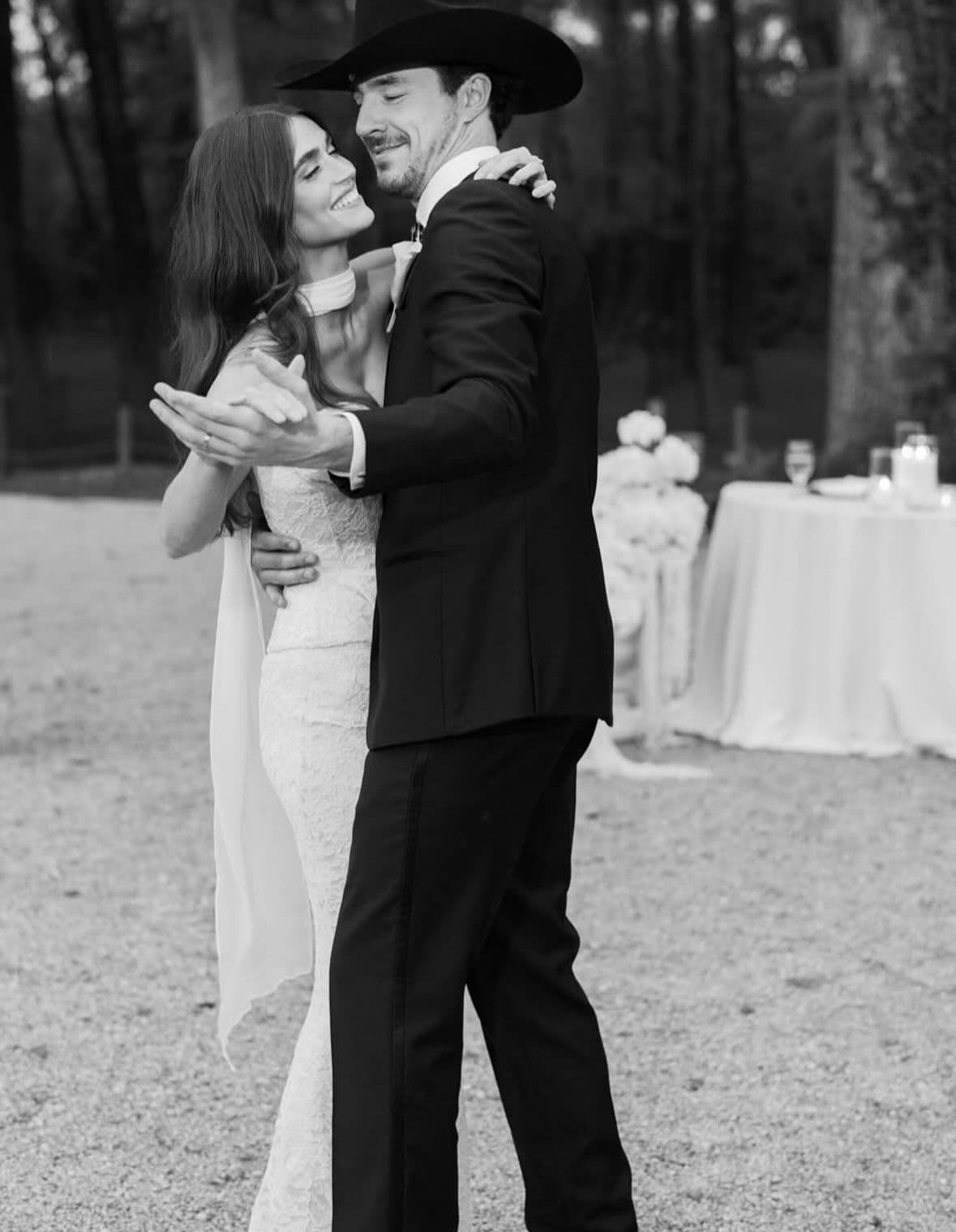 bodas gen z novio look