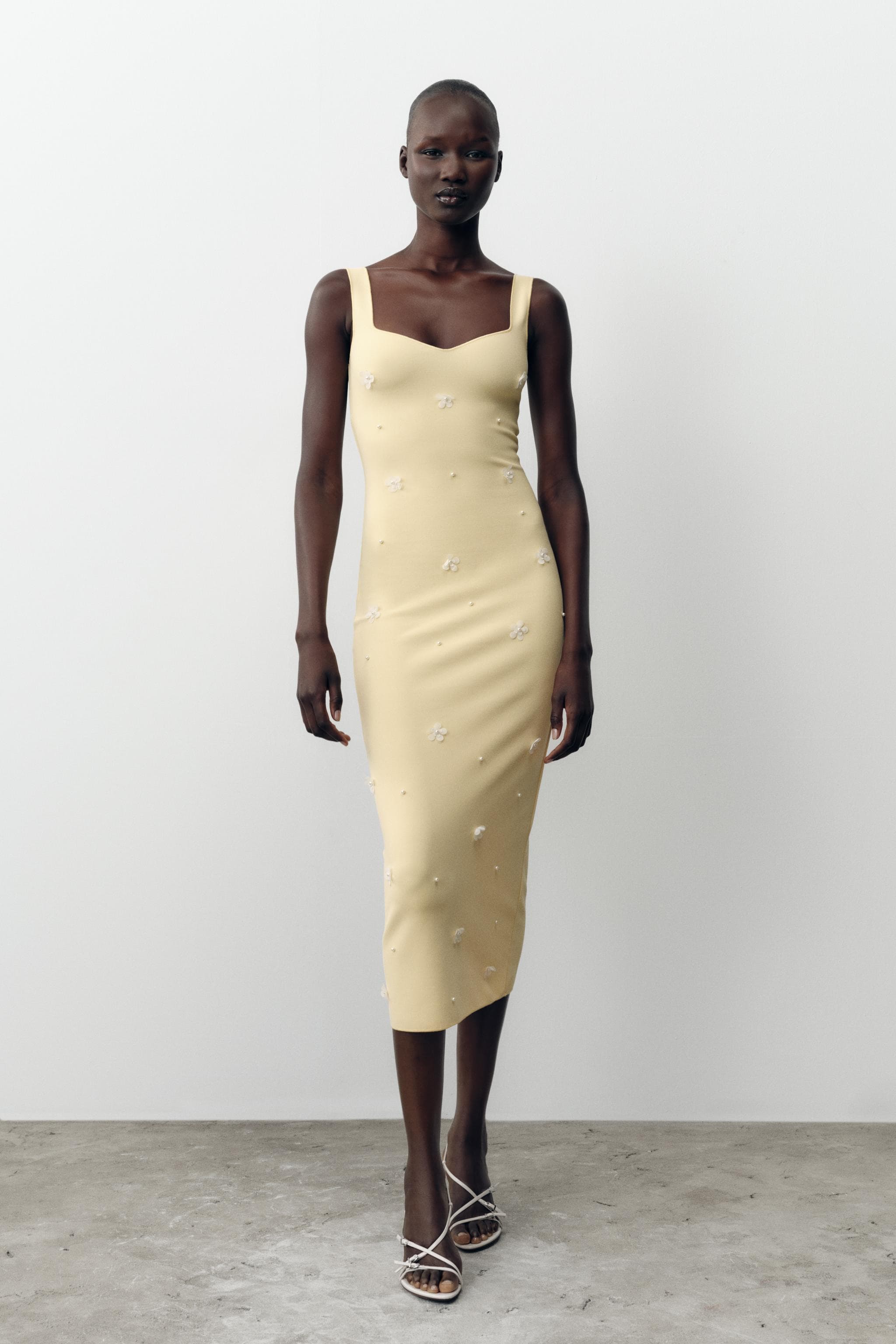 vestido flores amarillo zara