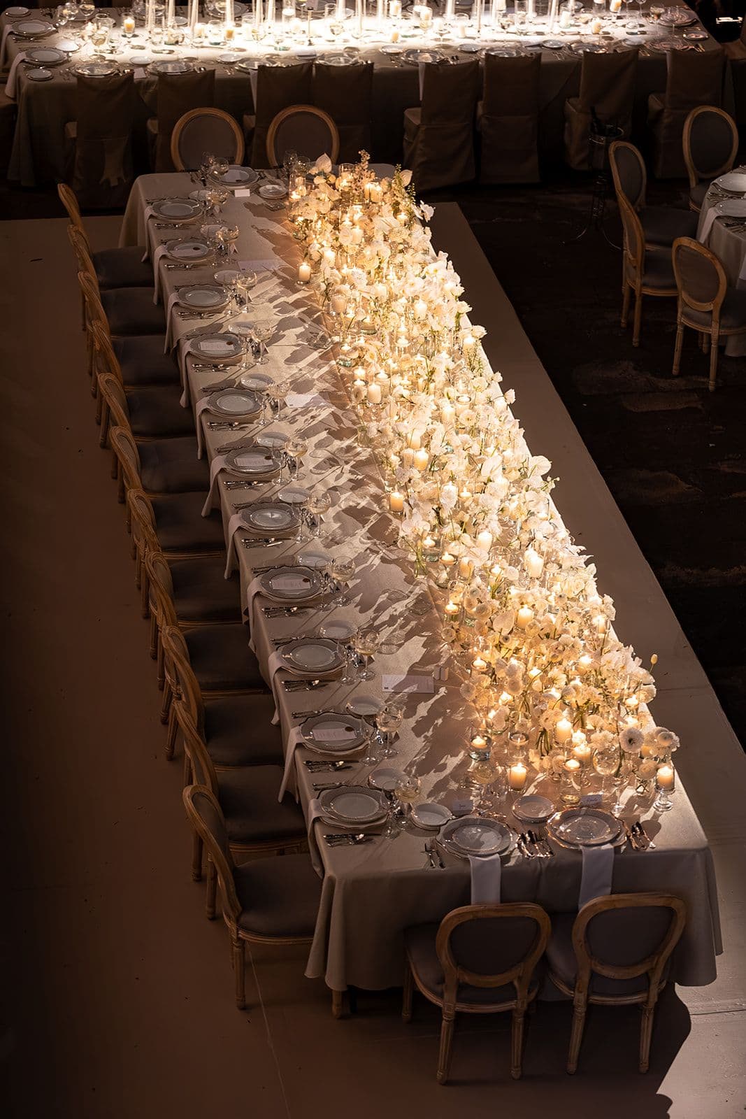 Mesa con velas decoracion boda