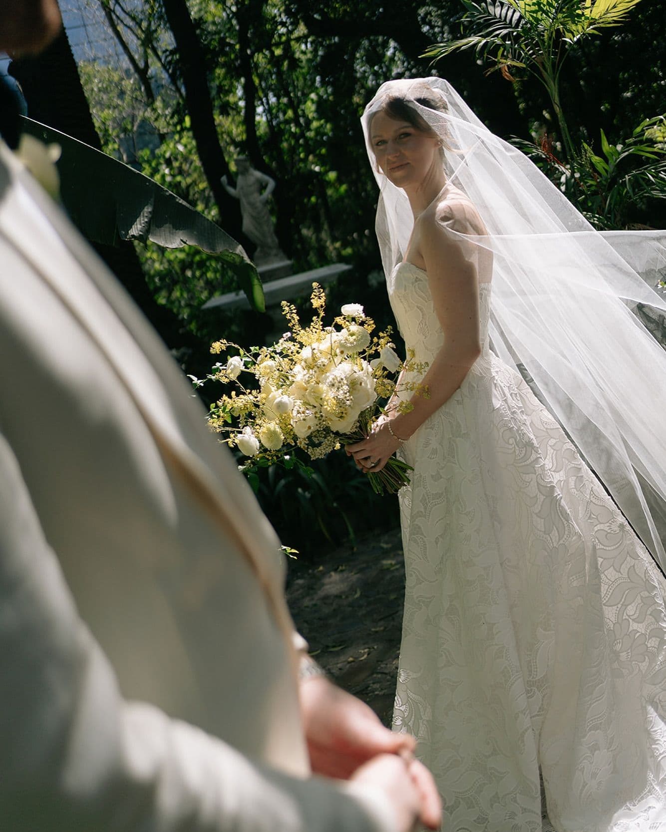 foto de novia en su boda vestido