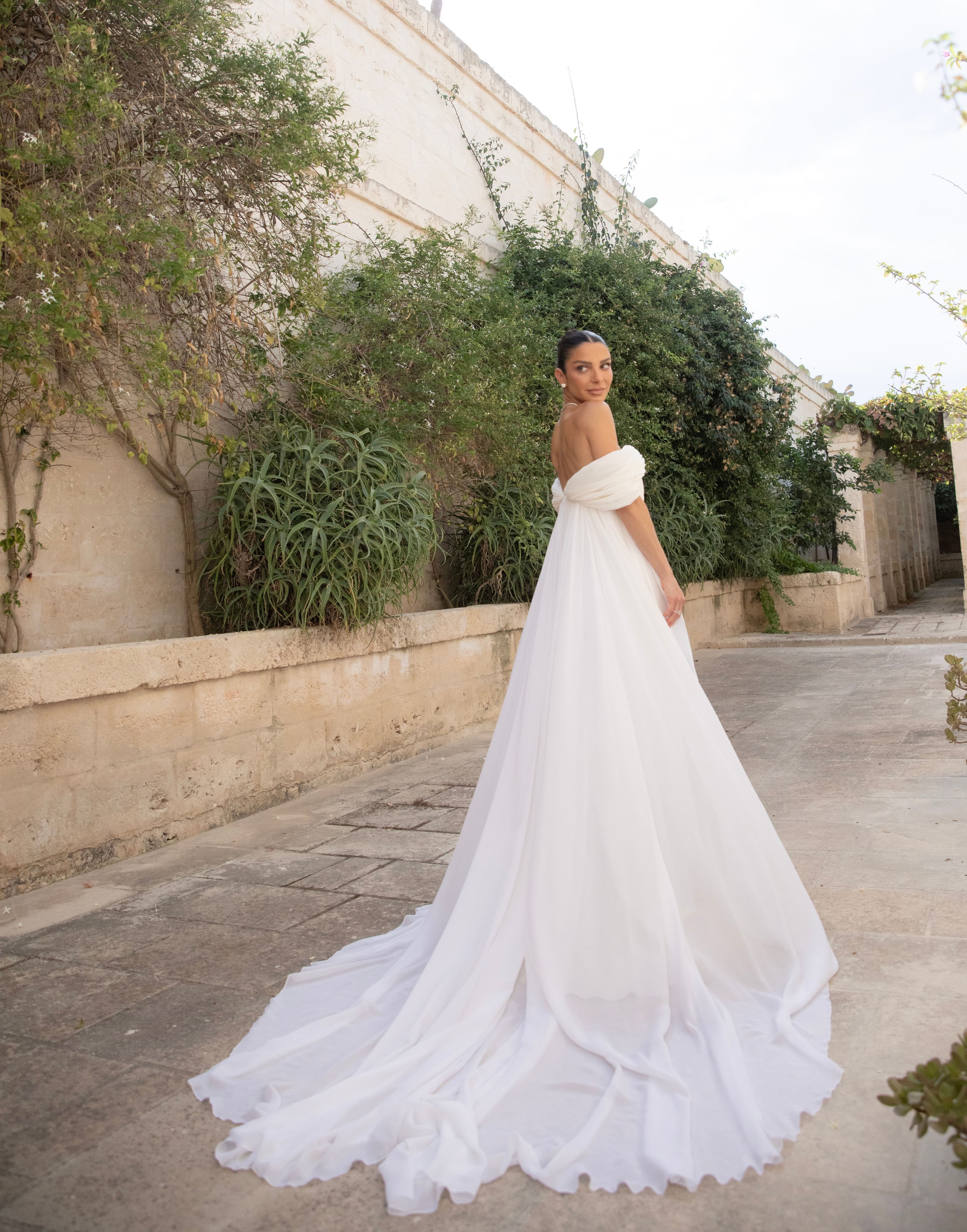 vestido bridal de Giambattista Valli novia Sarah Mattar