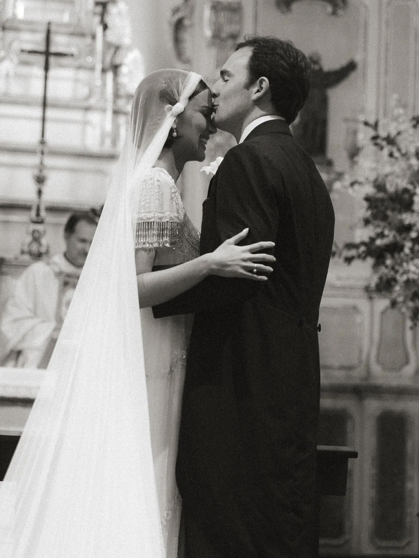 Theresa Fonseca vestido Givenchy 1997 inspirado Audrey Hepburn