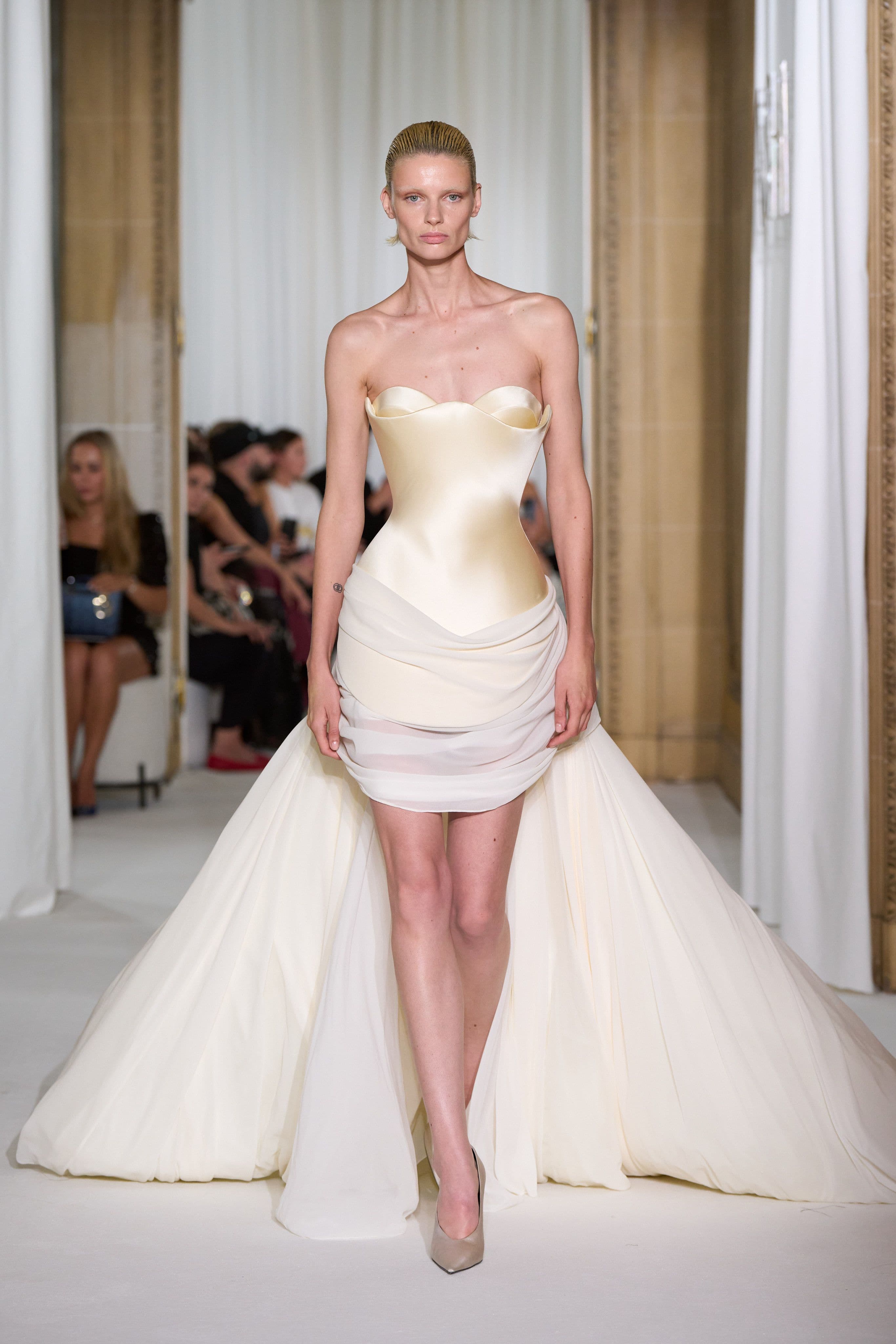 corset tendencia novias alta costura