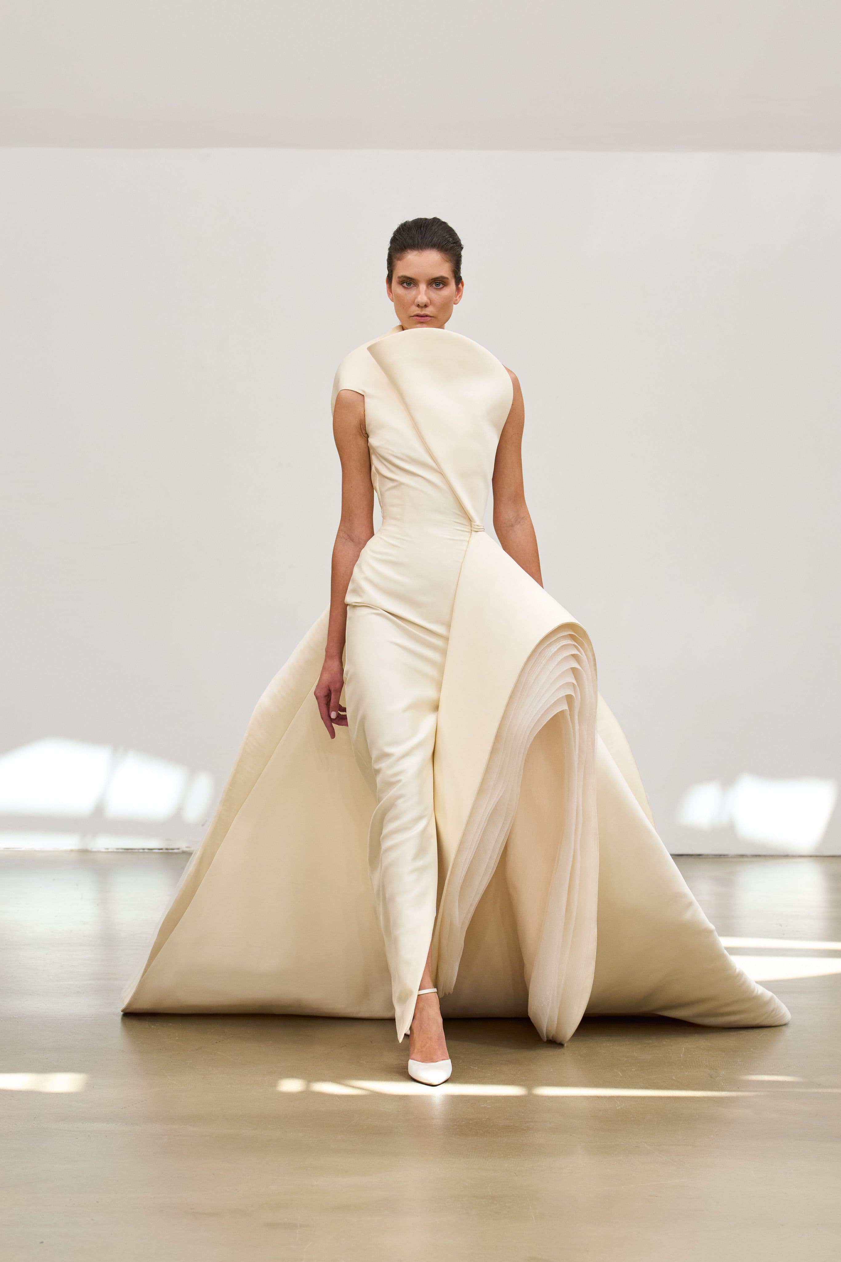 drama en pasarela alta costura tendencias novia 2026