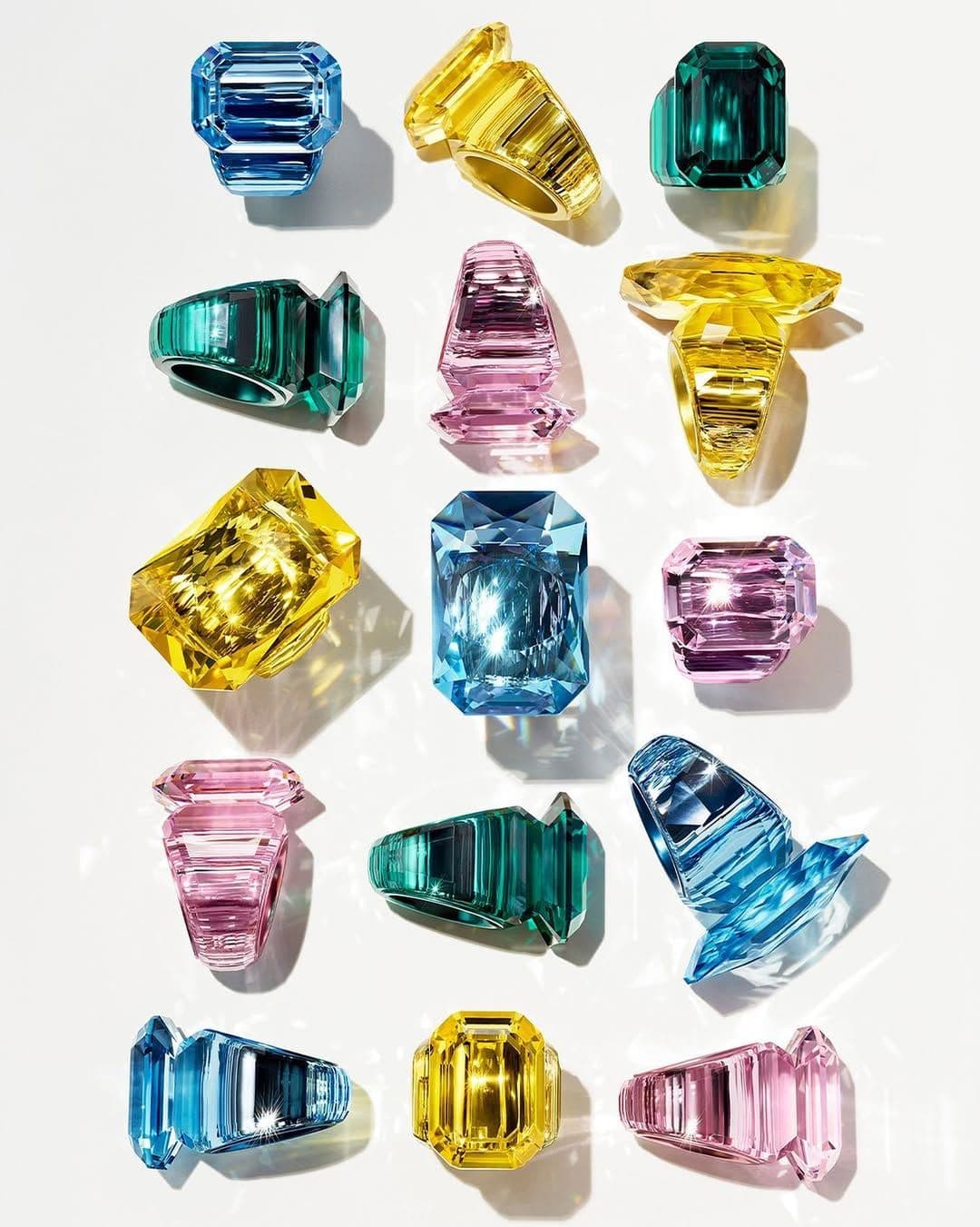 Anillos de compromiso de colores