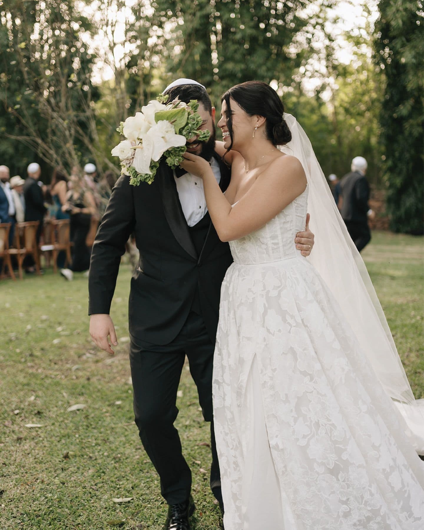 novia relajada en su boda