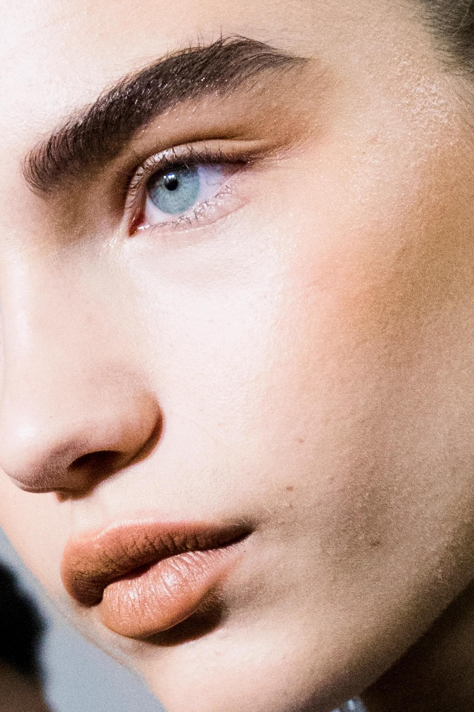 cejas definidas
