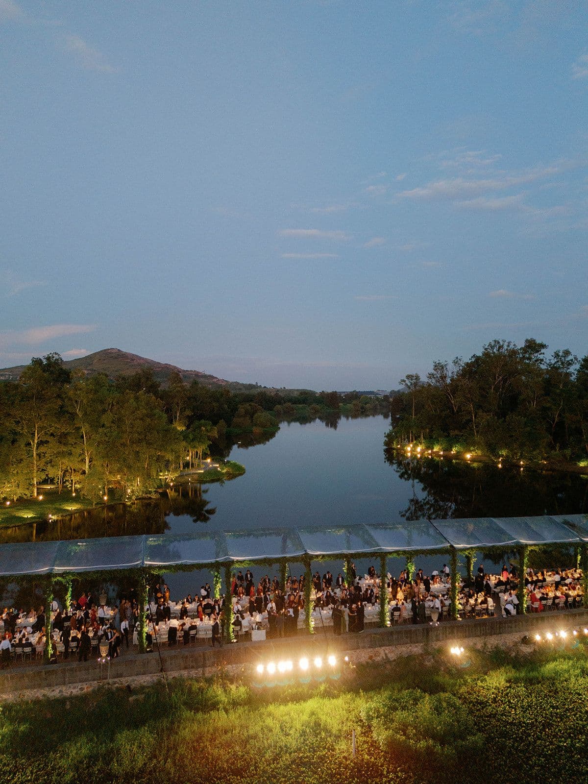 Una foto aerea del salón