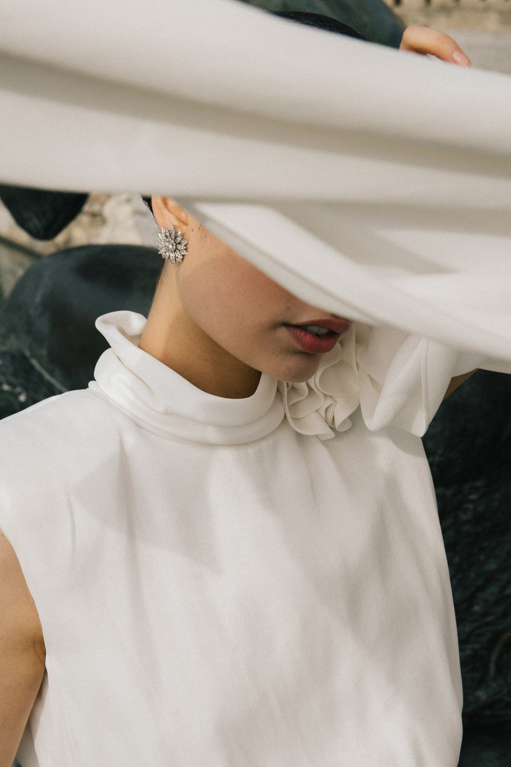 Una firma del diseñador Jorge Redondo para la novia moderna, vanguardista y con alma de pasarela.